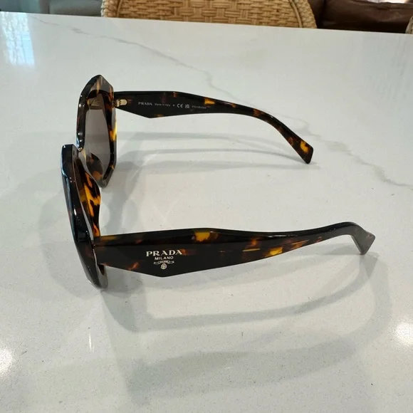 Authentic Prada polarized Sunglasses - Picture 3 of 7